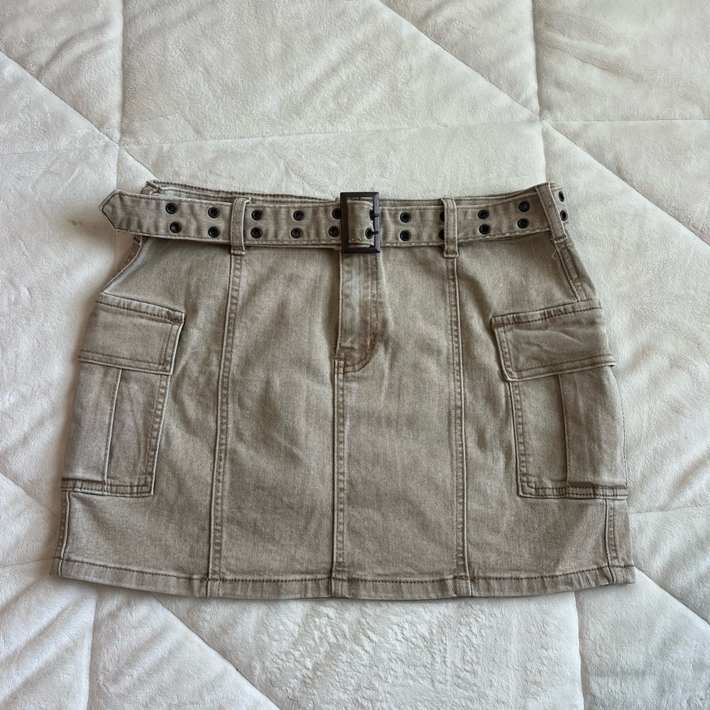 Cargo mini skirt